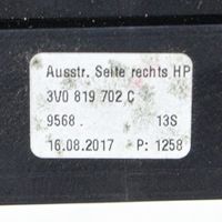 Skoda Superb B8 (3V) Kojelaudan tuuletussuuttimen suojalista 3V0819702C