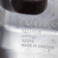 Volvo XC40 Szyjka / Wkład wlewu paliwa 32234535