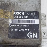Opel Calibra Calculateur moteur ECU 0261200530
