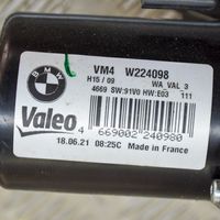 BMW 5 G30 G31 Etupyyhkimen vivusto ja moottori W224098