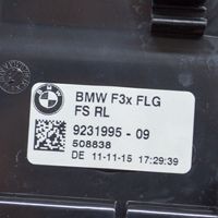 BMW 3 F30 F35 F31 Kojelaudan tuuletussuuttimen suojalista 9231995