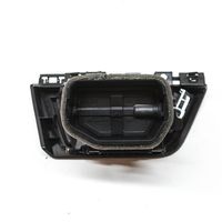 BMW 3 F30 F35 F31 Kojelaudan tuuletussuuttimen suojalista 9231970