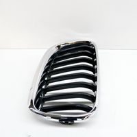 BMW 2 F22 F23 Grille inférieure de pare-chocs avant 7464484