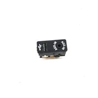 BMW 1 F20 F21 AUX-pistokeliitin 9229246