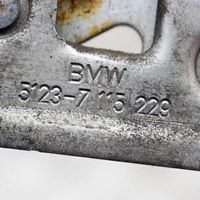 BMW 3 E92 E93 Serrure de capot 7115229