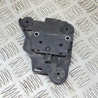 Audi A3 S3 8V ABS-pumpun kiinnike 5Q0614235