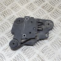 Audi A3 S3 8V ABS-pumpun kiinnike 5Q0614235