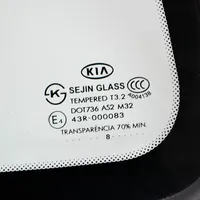 KIA Carens II Szyba karoseryjna tylna 878101D000