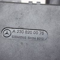 Mercedes-Benz SL R230 Antena aérea cómodo interior A2308200075