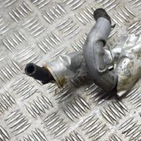 Volkswagen Golf VII Moottorin vesijäähdytyksen putki/letku 5Q0122073AB