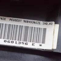 Peugeot 3008 I Ohjauspyörän turvatyyny 96845302ZE