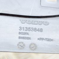 Volvo XC60 Parafango anteriore 31353848