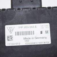 Volkswagen Touareg II Relè monitoraggio corrente 111001912