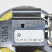 Mercedes-Benz SLK R171 Etuoven kaiutin A2118200202