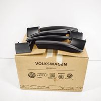 Volkswagen Caddy Muu korin osa 2K589840203C