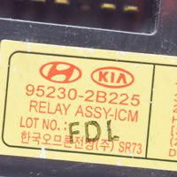 Hyundai Santa Fe Sterownik świateł awaryjnych 952302B225