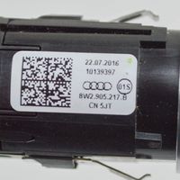 Audi A5 Bouton poussoir de démarrage du moteur 8W2905217B