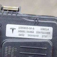 Tesla Model 3 Pyyhkimen moottori 0399498000