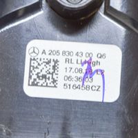 Mercedes-Benz C AMG W205 Lango oro grotelės A2058304300