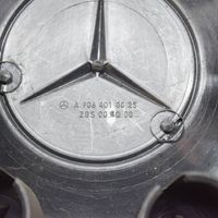 Mercedes-Benz Sprinter W907 W910 Mozzo/copricerchi/borchia della ruota R12 A9064010025