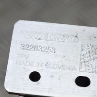 Volvo XC40 Aufpralldämpfer Stoßstange Stoßfänger vorne 32283253