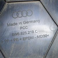 Audi A5 Osłona boczna podwozia 8W6825219C