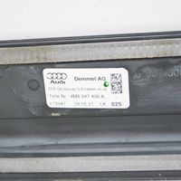 Audi Q8 Priekšējā virsbūves sliekšņa dekoratīvā apdare 4M8947406A