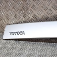 Toyota Prius (XW30) Galinio dangčio numerio apšvietimo juosta 768110Q900
