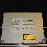 Toyota Prius (XW30) Panel / Radioodtwarzacz CD/DVD/GPS 8611360V840