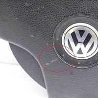 Volkswagen Fox Ohjauspyörän turvatyyny 5Z0880201A