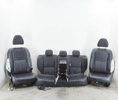 Nissan Qashqai Set interni 883004EJ2A