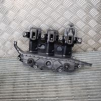 Opel Vivaro Intake manifold 118302761R