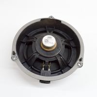 Audi Q3 8U Takaoven kaiutin 8R0035411