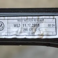 Volkswagen Amarok Elektryczny podnośnik szyby drzwi przednich 2H0837401L