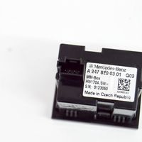 Mercedes-Benz B W247 USB-pistokeliitin A2478200301