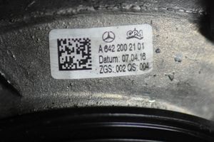 Mercedes-Benz ML W166 Vesipumppu A6422002101