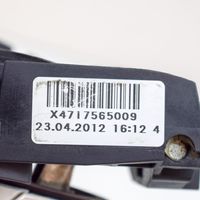 BMW 5 F10 F11 Išorinė atidarymo rankena galinių durų X4717565009
