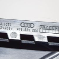 Audi A6 S6 C8 4K Takaoven lasin muotolista 4K9839904