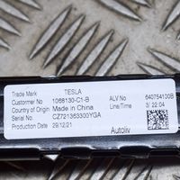 Tesla Model 3 Stellmotor Gurtverstellung Sicherheitsgurt 1068130C1B