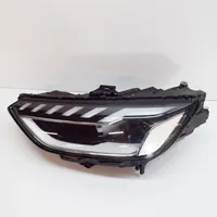 Audi A4 S4 B9 Lampa przednia 8W0941033E