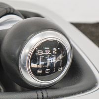 Audi Q3 8U Perilla/embellecedor de cuero de la palanca de cambios 8U0864261P