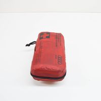 Audi A3 S3 8V Trousse de premiers secours 8F0860282D