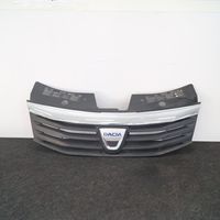 Dacia Sandero Grille calandre supérieure de pare-chocs avant 8200735104