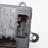 Ford Focus Oven keskuslukituksen ohjausyksikön moduuli F1FT19G481AK