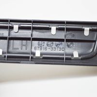 Toyota Camry VIII XV70  Takaoven kynnyksen suojalista 6791633130