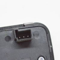 Mercedes-Benz EQC Botón interruptor de maletero abierto A2128210551