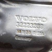 Volvo XC40 Paracalore nel vano motore 32223288