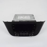 Iveco Daily 6th gen Panel / Radioodtwarzacz CD/DVD/GPS 5802256358