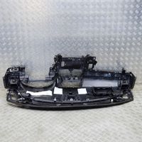 Mazda 6 Deska rozdzielcza GHP960141