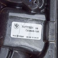 BMW X3 G01 Elektryczny podnośnik szyby drzwi tylnych 7487601
